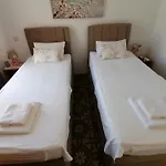 Nada Villa