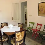 Nada Villa