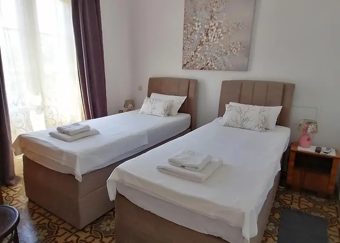 Nada וילה זאדאר