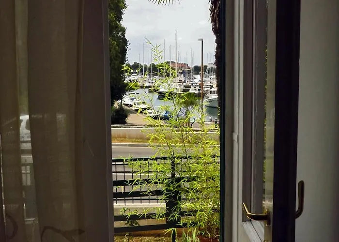 Nada וילה זאדאר